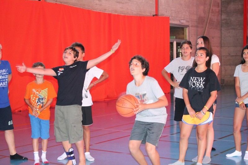 Village Camps International Summer Camp Leysin, Switzerland 2025-08-09 https://www.villagecamps.com/journals_admin/images/701-23-sports (123).jpg